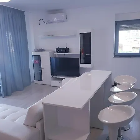 Apartament Ada Năvodari